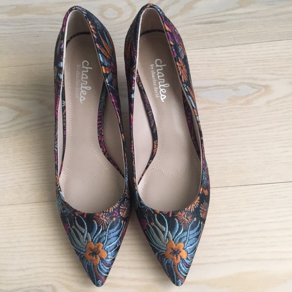 Charles by Charles David Embroidered design Angelica Shoes 8.5 m NEW IN BOX - Picture 4 of 11